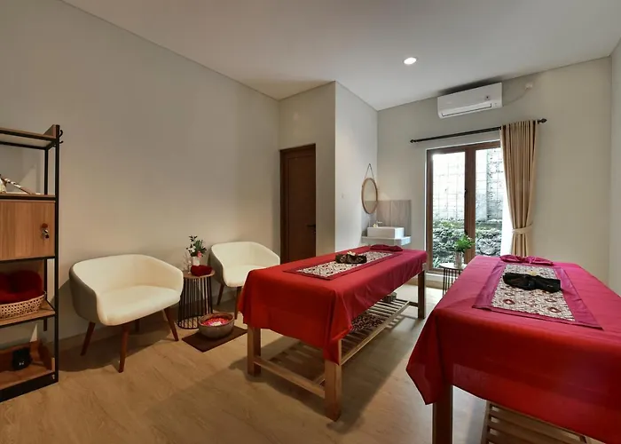 Mahayoga Private Pool And Resto *