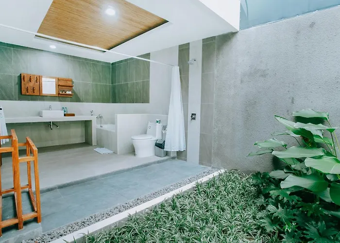 Mahayoga Private Pool And Resto