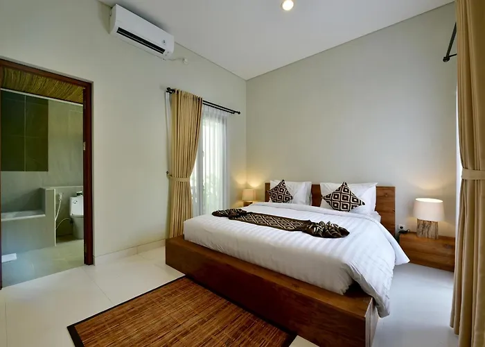 Mahayoga Private Pool And Resto Villa *