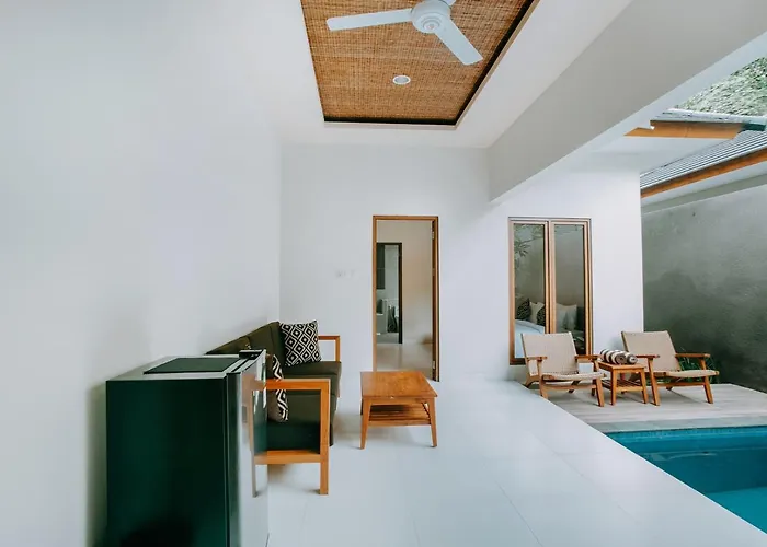 Mahayoga Private Pool And Resto Villa