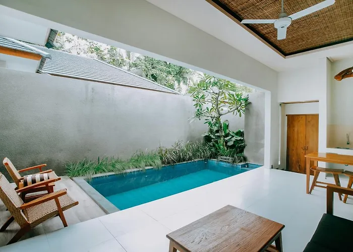 Mahayoga Private Pool And Resto