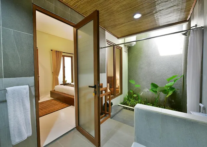 Mahayoga Private Pool And Resto Villa *